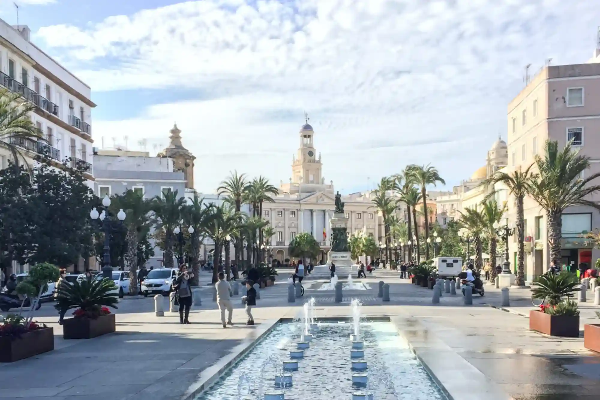 History Can You Uncover in One Free Tour Cádiz