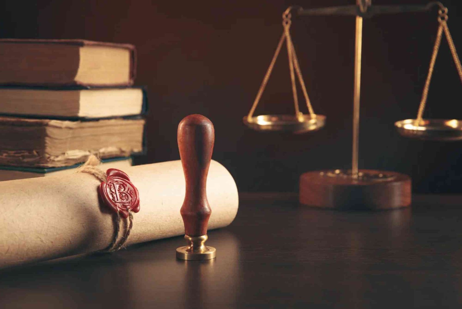 Do Both Spouses Need to Be Present for Notarizing Divorce-Related Documents in Dubai?